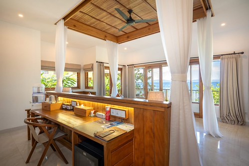 Premium Oceanfront cottage