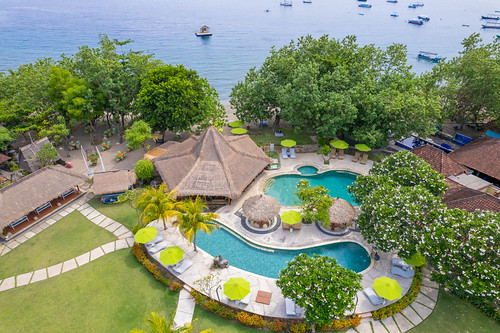 Pool beach front