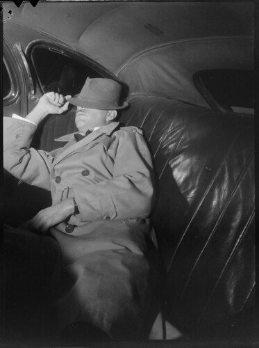 Late Night, Sydney, 1949 | by State Library of NSW