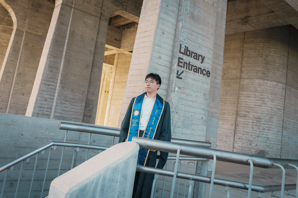 20260609_sean_grad_005_A6703698