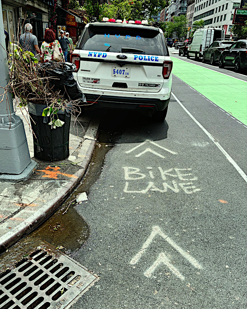 20260531 nypd-parked-in-fake-bike-lane