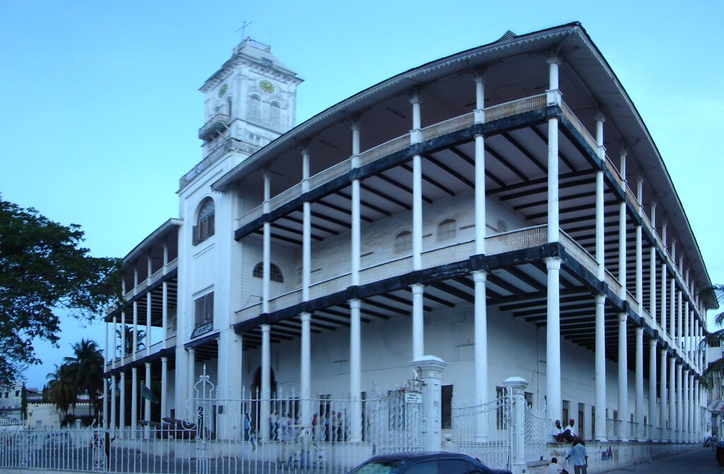 edificio exterior palacio Casa de las Maravillas Museo de Historia y cultura de Zanzíbar y Costa suajili o Swahili Stone Town Zanzibar Tanzania 01