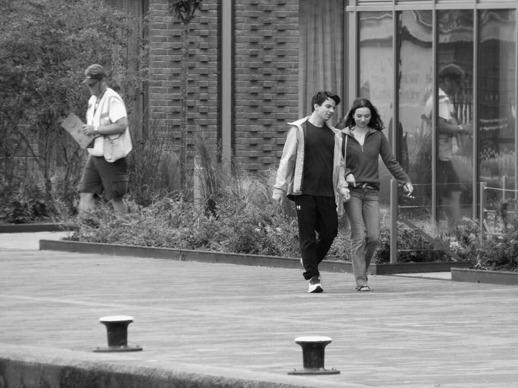 Canalside Stroll 02