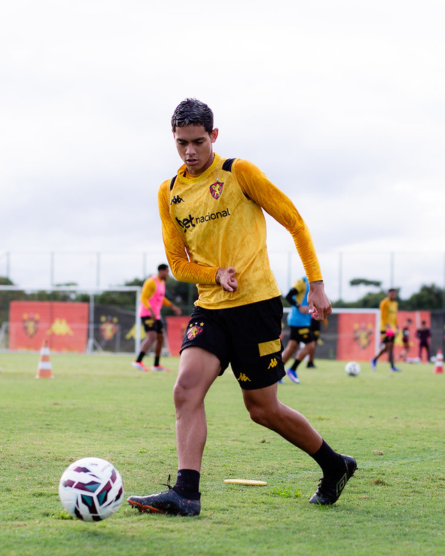 Jogadores do Sport Club do Recife participam de treinamento no CT do Sport, em Recife (PE), nesta quarta-feira, 08 de Julho de 2026, como parte da preparação da equipe para a partida contra o Botafogo-SP, válida pela 17ª rodada do Campeonato Brasileiro da Série B. Foto: Paulo Paiva / Sport Club do Recife. Treino CT Sport | 08/07/2026