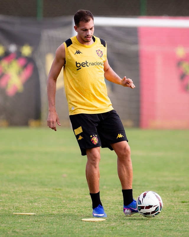 Jogadores do Sport Club do Recife participam de treinamento no CT do Sport, em Recife (PE), nesta quarta-feira, 08 de Julho de 2026, como parte da preparação da equipe para a partida contra o Botafogo-SP, válida pela 17ª rodada do Campeonato Brasileiro da Série B. Foto: Paulo Paiva / Sport Club do Recife. Treino CT Sport | 08/07/2026