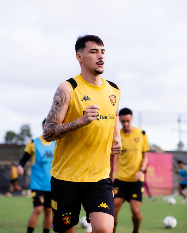 Jogadores do Sport Club do Recife participam de treinamento no CT do Sport, em Recife (PE), nesta quarta-feira, 08 de Julho de 2026, como parte da preparação da equipe para a partida contra o Botafogo-SP, válida pela 17ª rodada do Campeonato Brasileiro da Série B. Foto: Paulo Paiva / Sport Club do Recife. Treino CT Sport | 08/07/2026
