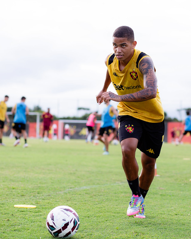 Jogadores do Sport Club do Recife participam de treinamento no CT do Sport, em Recife (PE), nesta quarta-feira, 08 de Julho de 2026, como parte da preparação da equipe para a partida contra o Botafogo-SP, válida pela 17ª rodada do Campeonato Brasileiro da Série B. Foto: Paulo Paiva / Sport Club do Recife. Treino CT Sport | 08/07/2026