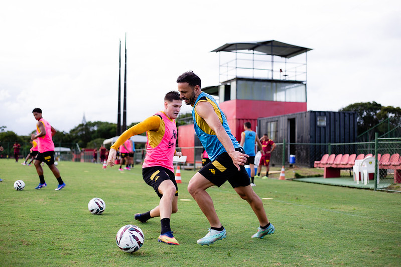 Jogadores do Sport Club do Recife participam de treinamento no CT do Sport, em Recife (PE), nesta quarta-feira, 08 de Julho de 2026, como parte da preparação da equipe para a partida contra o Botafogo-SP, válida pela 17ª rodada do Campeonato Brasileiro da Série B. Foto: Paulo Paiva / Sport Club do Recife. Treino CT Sport | 08/07/2026