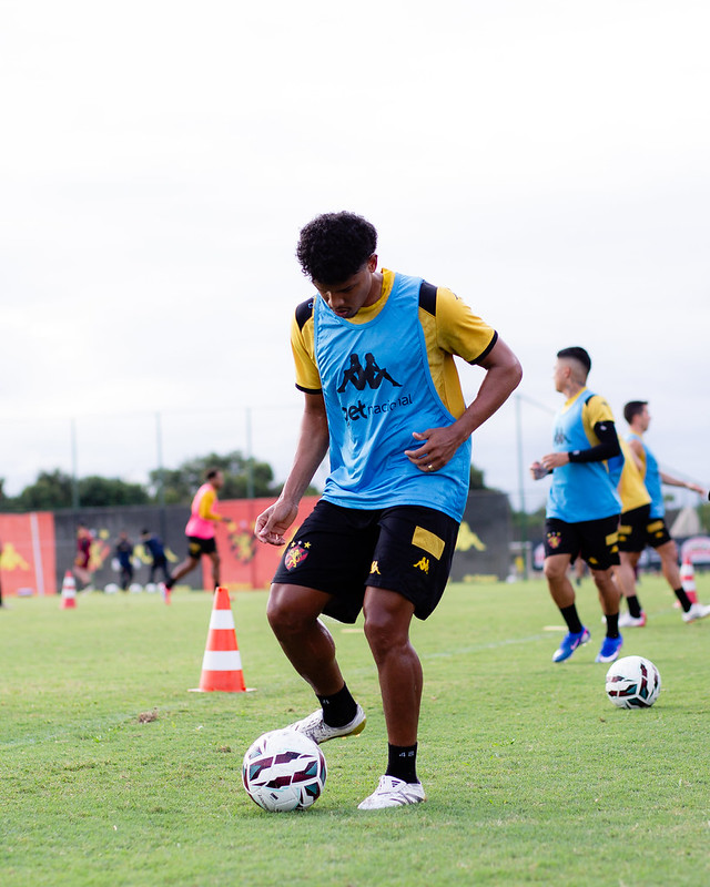 Jogadores do Sport Club do Recife participam de treinamento no CT do Sport, em Recife (PE), nesta quarta-feira, 08 de Julho de 2026, como parte da preparação da equipe para a partida contra o Botafogo-SP, válida pela 17ª rodada do Campeonato Brasileiro da Série B. Foto: Paulo Paiva / Sport Club do Recife. Treino CT Sport | 08/07/2026