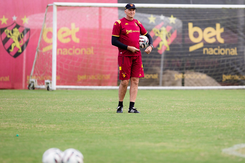 Jogadores do Sport Club do Recife participam de treinamento no CT do Sport, em Recife (PE), nesta quarta-feira, 08 de Julho de 2026, como parte da preparação da equipe para a partida contra o Botafogo-SP, válida pela 17ª rodada do Campeonato Brasileiro da Série B. Foto: Paulo Paiva / Sport Club do Recife. Treino CT Sport | 08/07/2026
