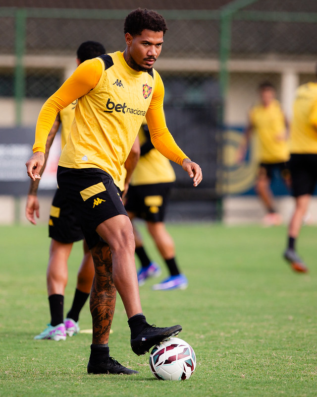 Jogadores do Sport Club do Recife participam de treinamento no CT do Sport, em Recife (PE), nesta quarta-feira, 08 de Julho de 2026, como parte da preparação da equipe para a partida contra o Botafogo-SP, válida pela 17ª rodada do Campeonato Brasileiro da Série B. Foto: Paulo Paiva / Sport Club do Recife. Treino CT Sport | 08/07/2026
