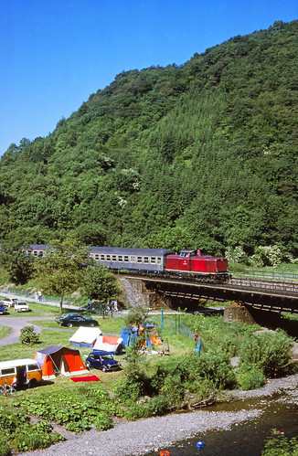 Campingfreuden und Frau Hundert | by trainspotter64