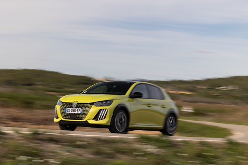 Peugeot lidera mercado automóvel português em junho e no primeiro semestre