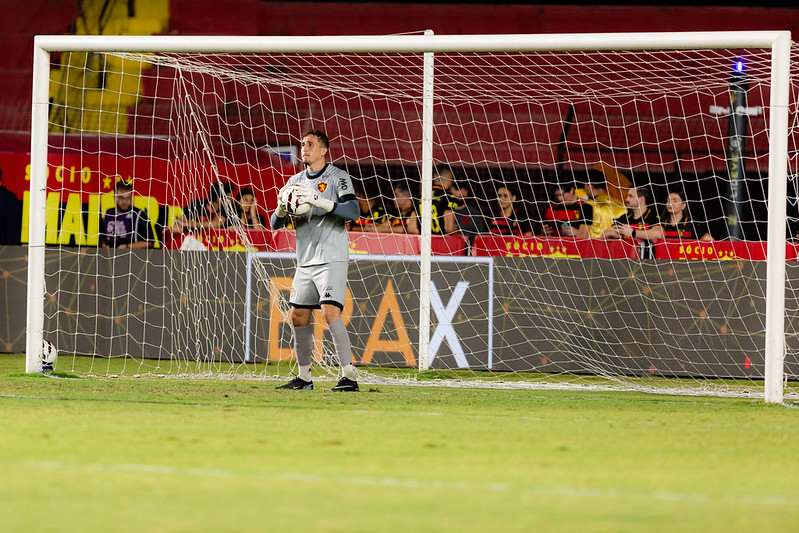Partida entre Sport e Botafogo-SP, válida pela Série B do Campeonato Brasileiro, realizada na Ilha do Retiro, em Recife (PE), nesta sexta-feira, 10 de julho de 2026. Foto: Paulo Paiva/Sport Club do Recife. Sport x Botafogo - SP | Brasileiro Série B 2026 | 10/07/2026