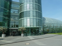 Tour zum Red Bull Museum Hangar 7 in Salzburg