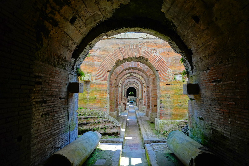 16 días por el Sur de Italia en coche: Campania, Puglia, Basilicata y Calabria. - Blogs de Italia - Anfiteatro Capua y Museo de los Gladiadores. Abadía Sant'Angelo in Formis. (14)