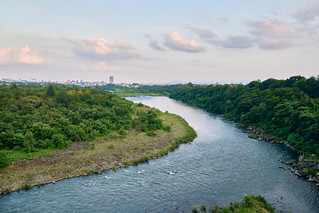 Flickr photo: Across the Tone River lies the city of Maebashi. 水と緑のまち 前橋