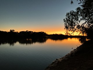 Flickr photo: Even more into the gloaming