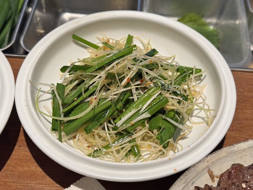 Spring onion and garlic chives
