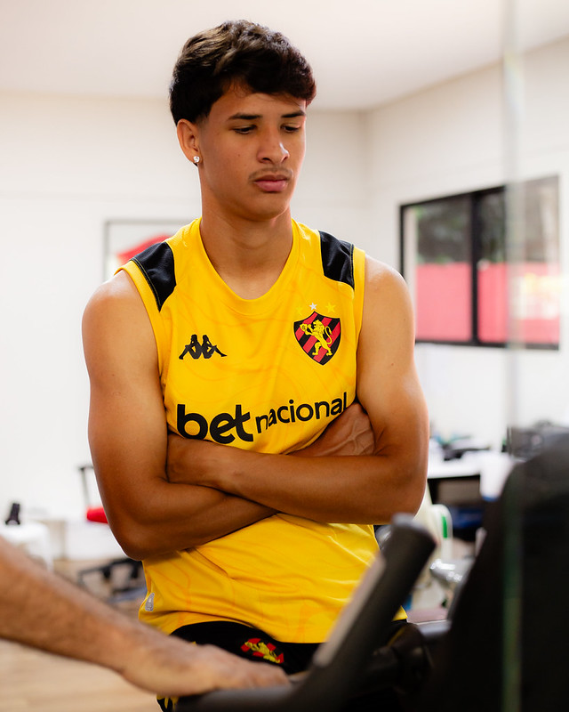 Murilo Rhikman é do Sport