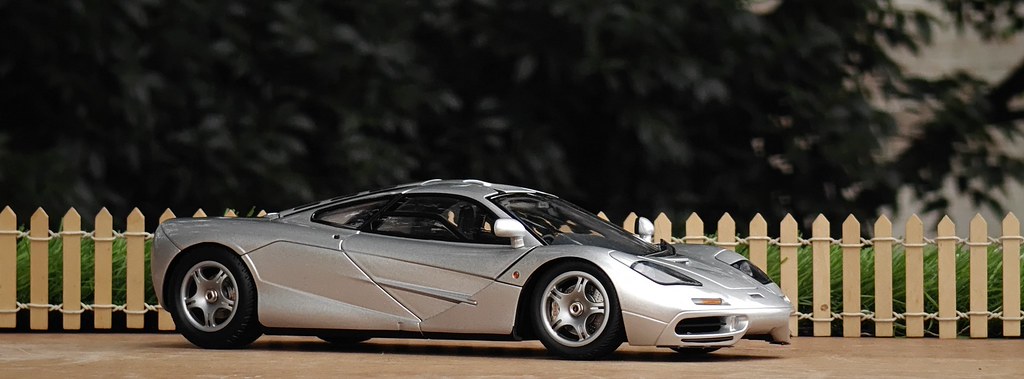 LCD Models 1:18 Mclaren F1 - Silver | DiecastXchange Forum