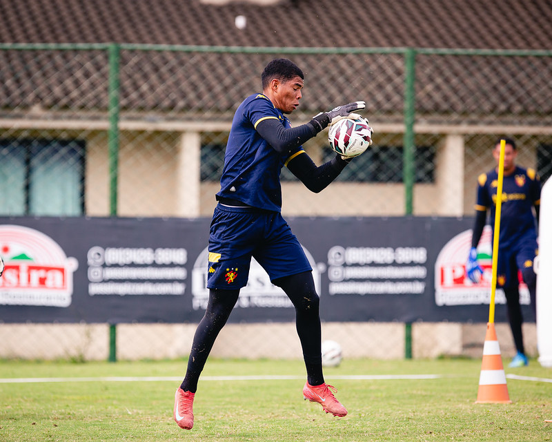 Jogadores do Sport Club do Recife participam de treinamento no CT do Sport, em Recife (PE), nesta sexta-feira, 31 de Julho de 2026, como parte da preparação da equipe para a partida contra o Vila Nova-GO, válida pela 21ª rodada do Campeonato Brasileiro da Série B. Foto: Paulo Paiva / Sport Club do Recife. Treino CT Sport | 31/07/2026