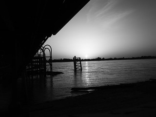 Flickr photo: DSCN0261 down by the river (as shot)