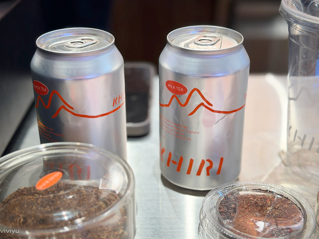 [曼谷美食]KHIRI Thai Tea Emsphere|曼谷泰奶的天花板~來自泰北山區職人茶葉現沖現泡．ON CLOUD 泰奶刨冰好香甜 @VIVIYU小世界