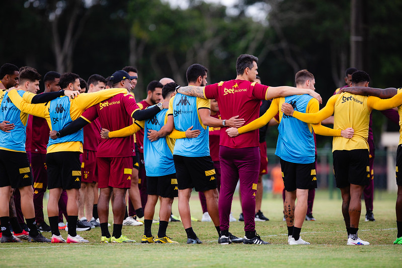 Jogadores do Sport Club do Recife participam de treinamento no CT do Sport, em Recife (PE), nesta segunda-feira, 03 de Agosto de 2026, como parte da preparação da equipe para a partida contra o Vila Nova-GO, válida pela 21ª rodada do Campeonato Brasileiro da Série B. Foto: Paulo Paiva / Sport Club do Recife. Treino CT Sport | 03/08/2026
