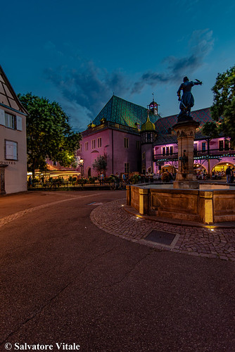 Colmar - Place de l'Ancienne Douane_1