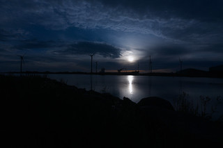 Flickr photo: Eclipse Attempt