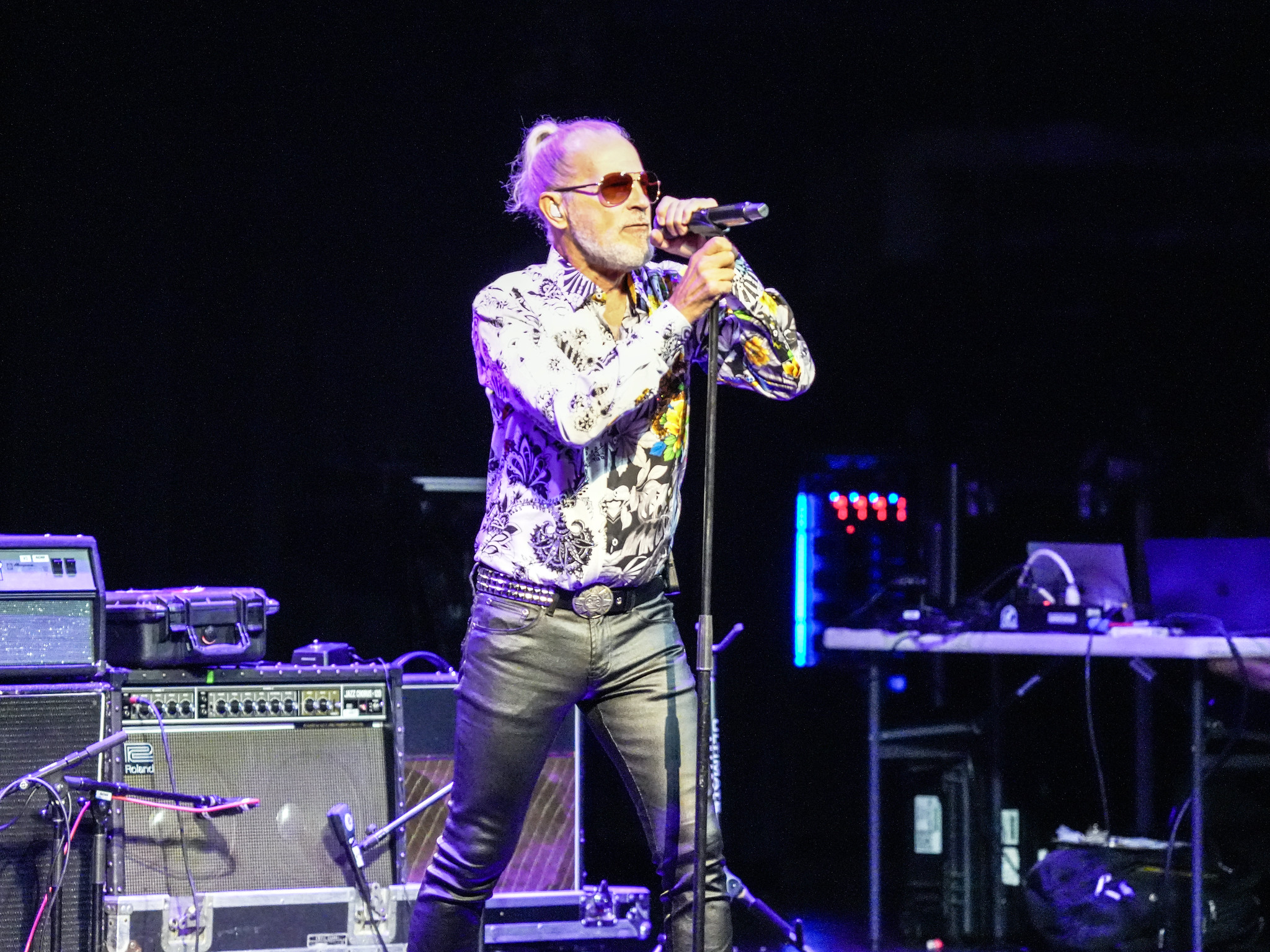 MenWithoutHats06