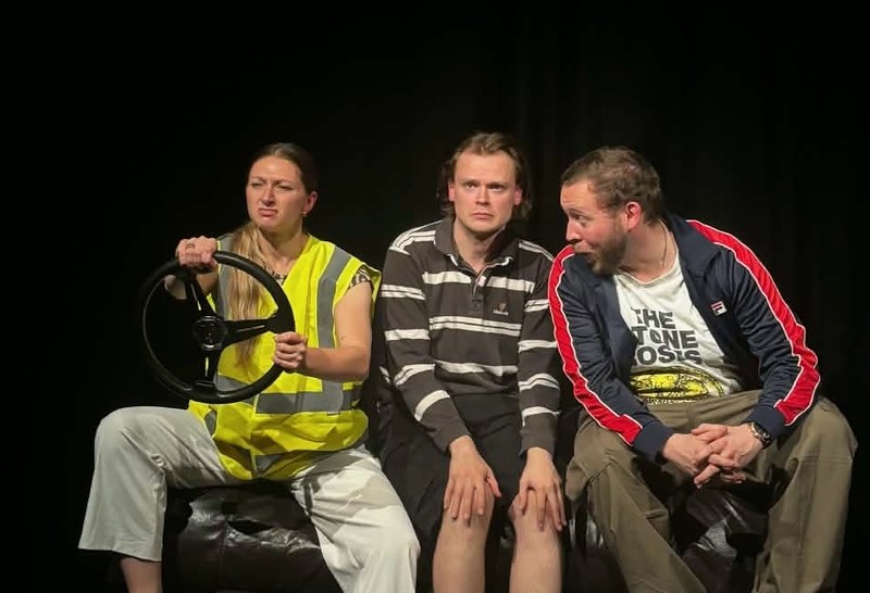 The ReunionGaggleHouse (Scotland)
C aurora
EdFringe 2026
Review