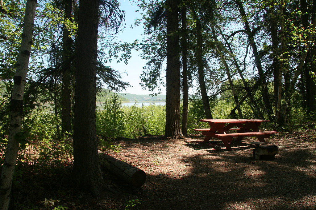 Notikewin Provincial Park Day Use Area