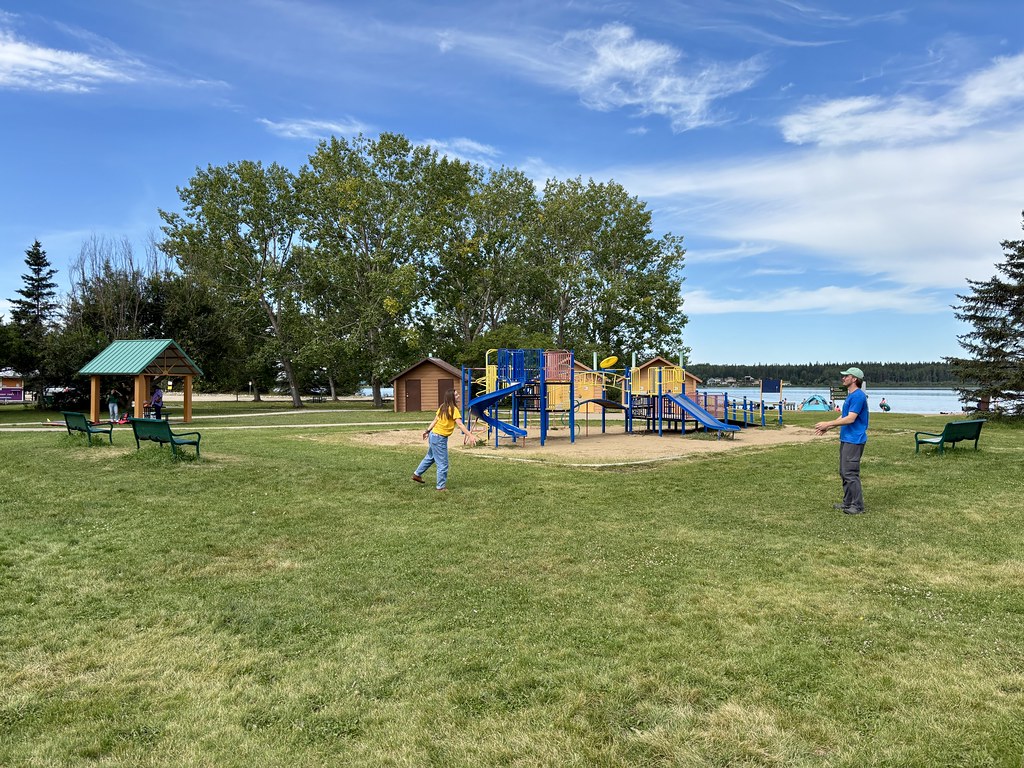 Wabamun Lake Provincial Park Day Use