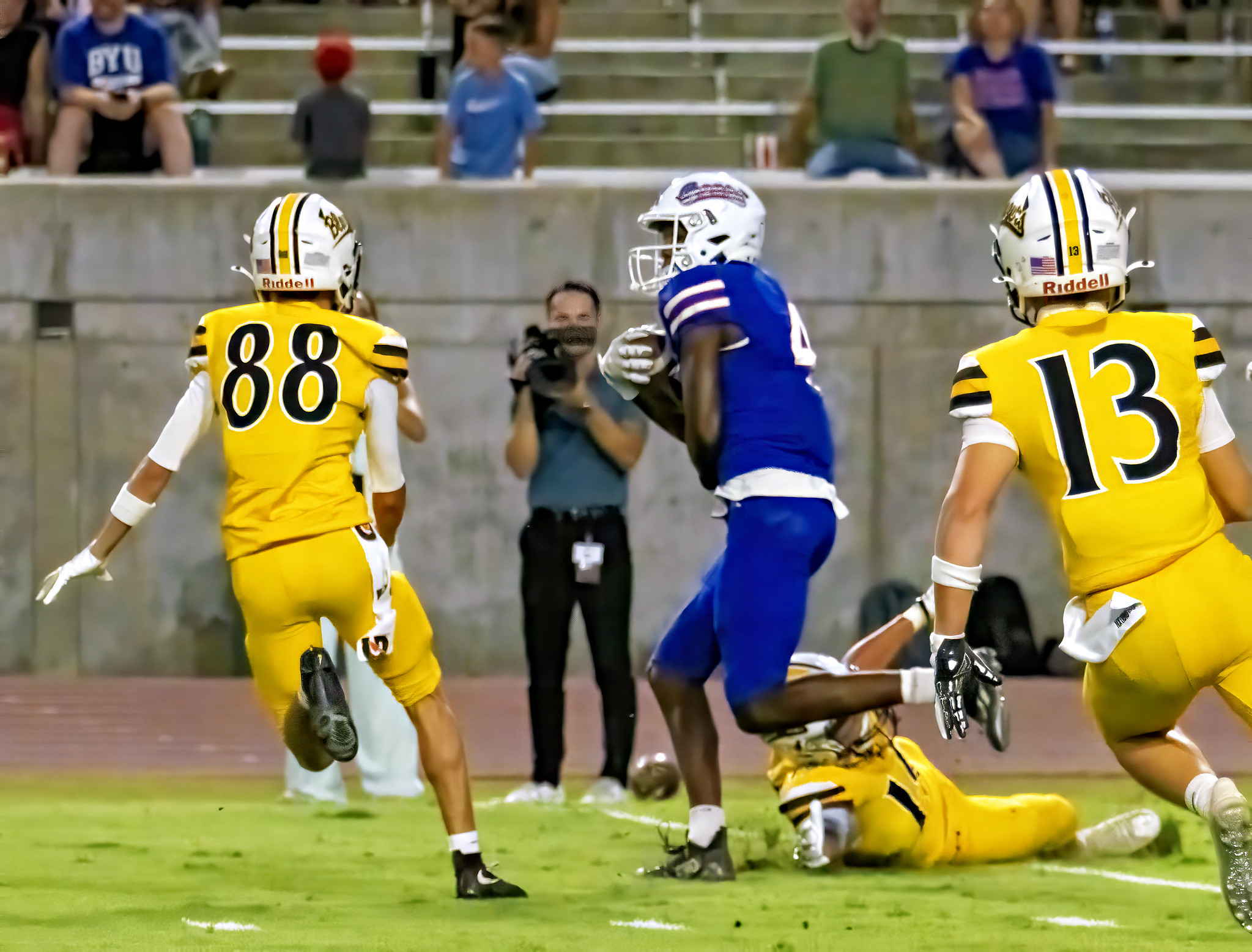 Josiah Perry returns a pick