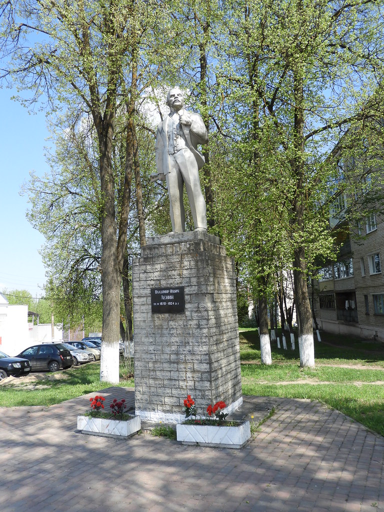 Малоярославец. Май 2026. Город белый, город голубой