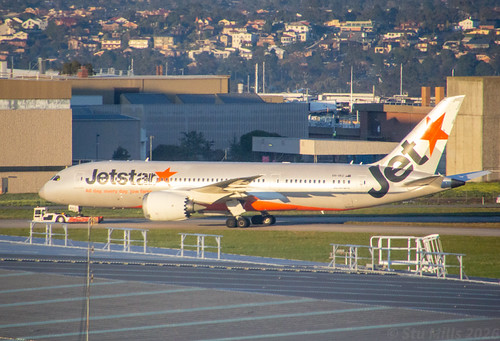 VH-VKG | Jetstar | Boeing 787-8 Dreamliner | Melbourne International Airport | (MEL/YMML) | by bukk05