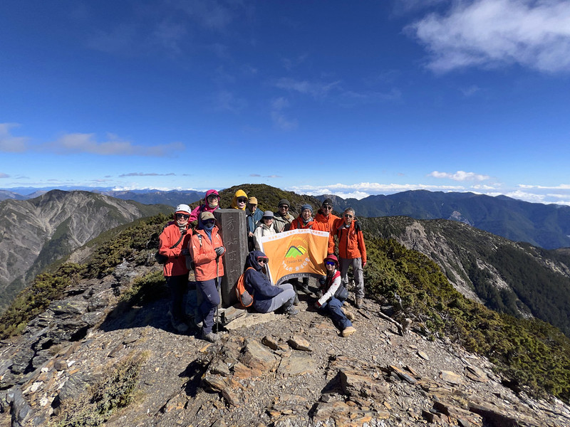 ss2-day-6-18-mt-xiuguluan-group-photo