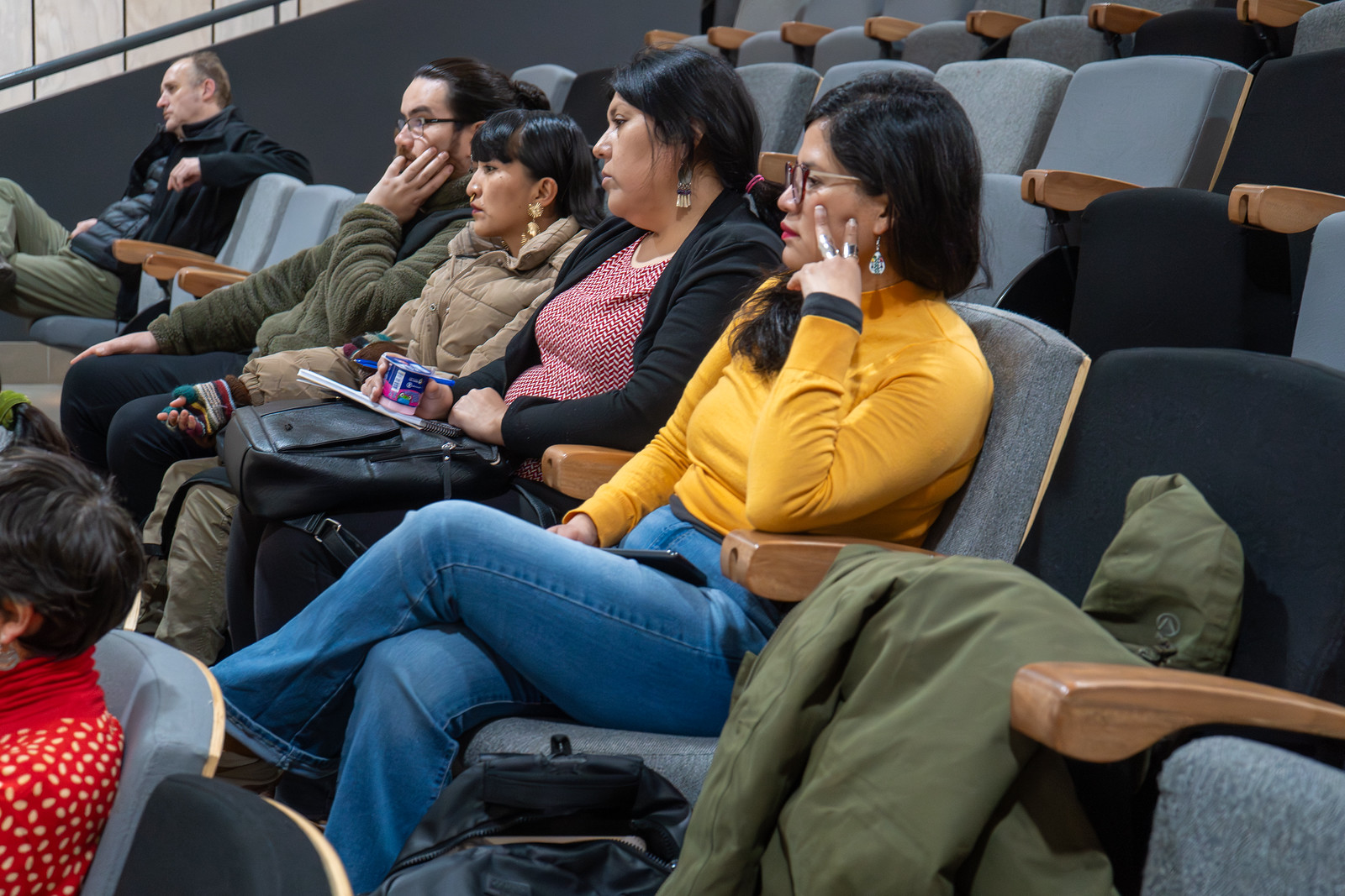 Seminario "Entramados Comunicacionales: Tecnología, Cultura y Política" en la UCT