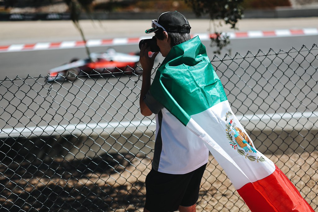 Young photographer - Mission Foods Grand Prix of Monterey - By_ Chris Owens_Large Image Without Watermark_m165592.jpg