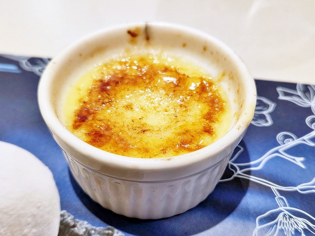 Crème Brûlée / Burnt Cream