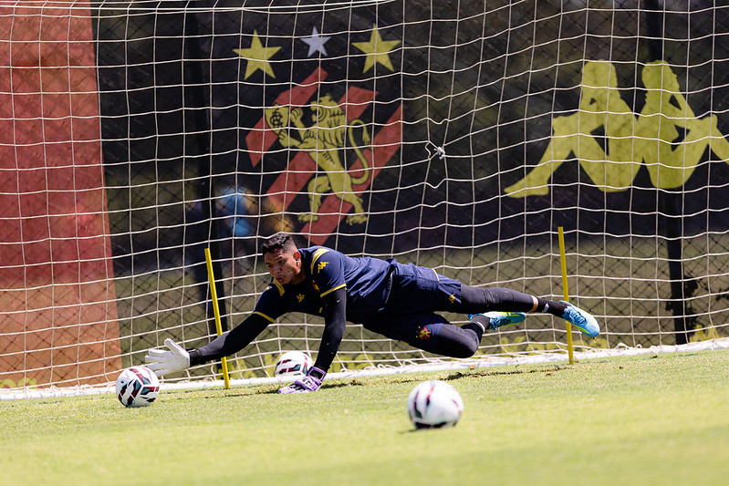 Jogadores do Sport Club do Recife participam de treinamento com o comando do Técnico Mariano Soso no CT do Sport, em Recife (PE), nesta segunda-feira, 14 de Setembro de 2026, como parte da preparação da equipe para a partida contra a CRB, válida pela 28ª rodada do Campeonato Brasileiro da Série B. Foto: Paulo Paiva / Sport Club do Recife. Treino CT Sport | 14/07/2026