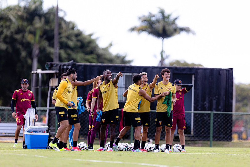 Jogadores do Sport Club do Recife participam de treinamento com o comando do Técnico Mariano Soso no CT do Sport, em Recife (PE), nesta segunda-feira, 14 de Setembro de 2026, como parte da preparação da equipe para a partida contra a CRB, válida pela 28ª rodada do Campeonato Brasileiro da Série B. Foto: Paulo Paiva / Sport Club do Recife. Treino CT Sport | 14/07/2026