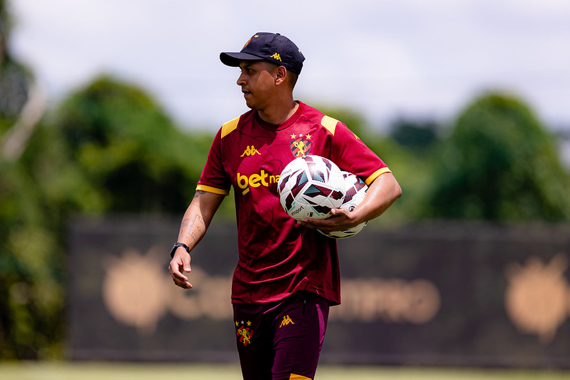 Jogadores do Sport Club do Recife participam de treinamento com o comando do Técnico Mariano Soso no CT do Sport, em Recife (PE), nesta segunda-feira, 14 de Setembro de 2026, como parte da preparação da equipe para a partida contra a CRB, válida pela 28ª rodada do Campeonato Brasileiro da Série B. Foto: Paulo Paiva / Sport Club do Recife. Treino CT Sport | 14/07/2026