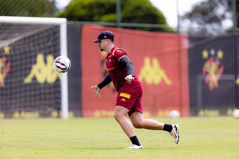 Jogadores do Sport Club do Recife participam de treinamento com o comando do Técnico Mariano Soso no CT do Sport, em Recife (PE), nesta segunda-feira, 14 de Setembro de 2026, como parte da preparação da equipe para a partida contra a CRB, válida pela 28ª rodada do Campeonato Brasileiro da Série B. Foto: Paulo Paiva / Sport Club do Recife. Treino CT Sport | 14/07/2026