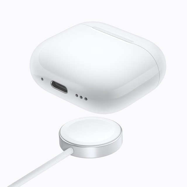 Apple Perkenal AirPods 5 Dengan Pembatalan Hingar Lebih Berkesan