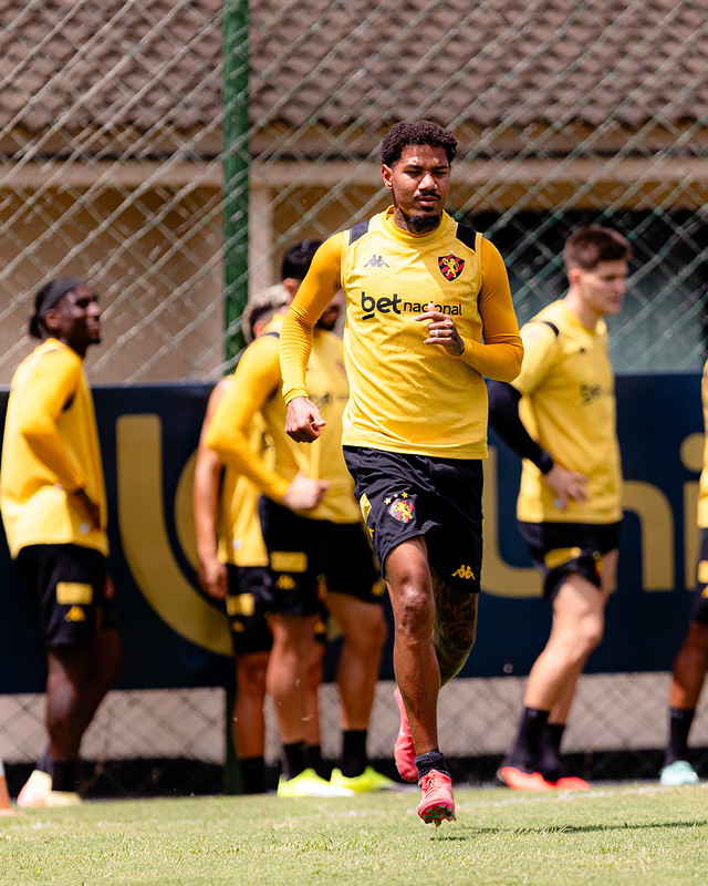 Jogadores do Sport Club do Recife participam de treinamento com o comando do Técnico Mariano Soso no CT do Sport, em Recife (PE), nesta segunda-feira, 14 de Setembro de 2026, como parte da preparação da equipe para a partida contra a CRB, válida pela 28ª rodada do Campeonato Brasileiro da Série B. Foto: Paulo Paiva / Sport Club do Recife. Treino CT Sport | 14/07/2026