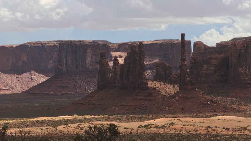 totem pole shape monument