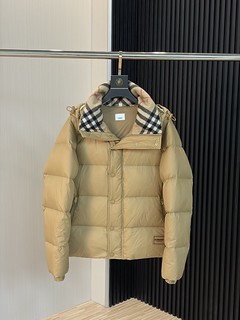 Burberry — produit 55529429662